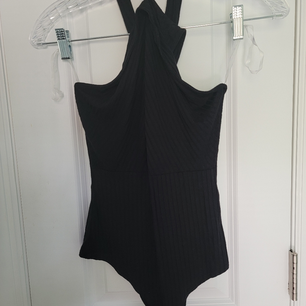 Crop top black off shoulders